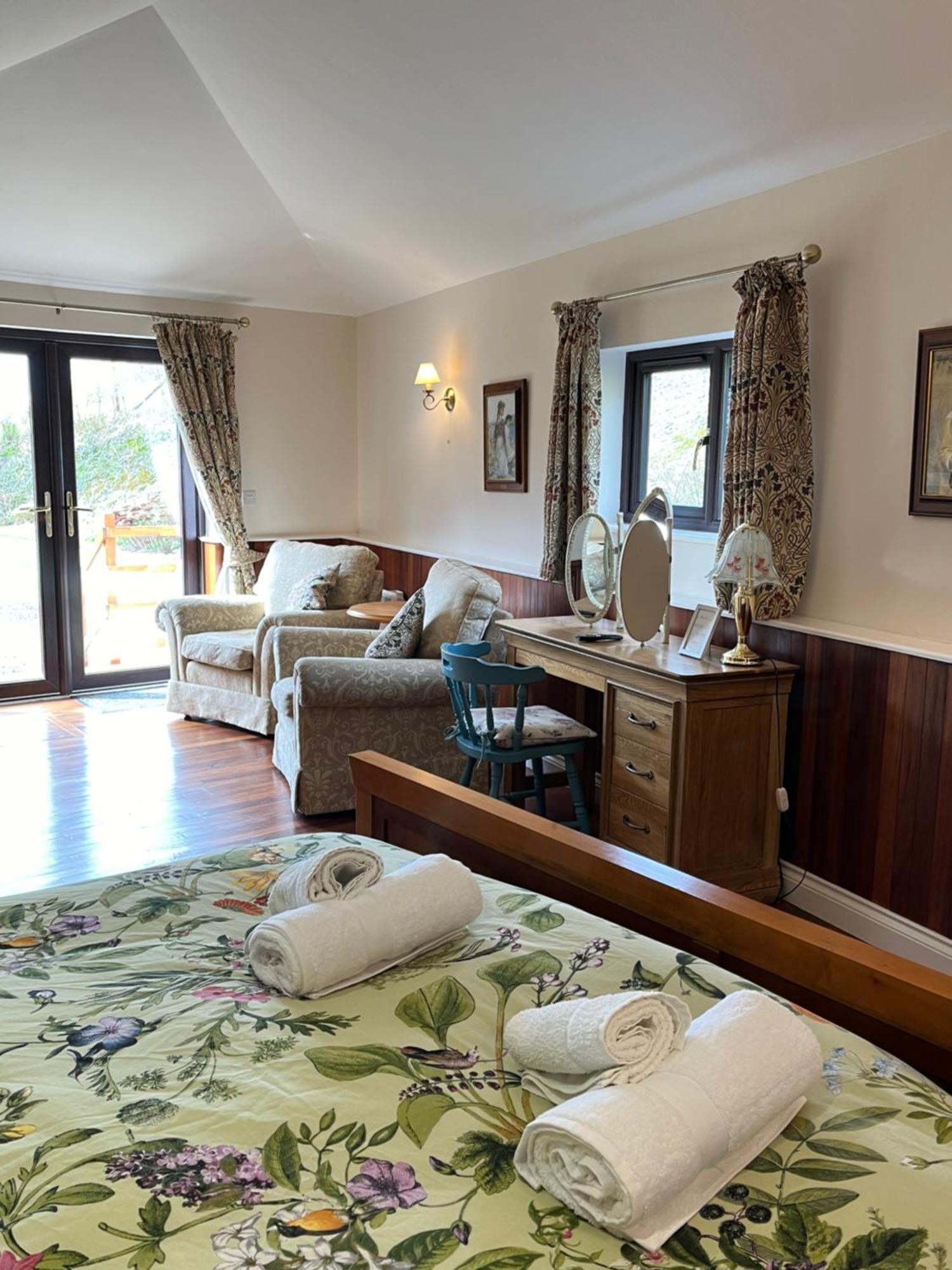 Neuadd Villa Llanwnen Extérieur photo